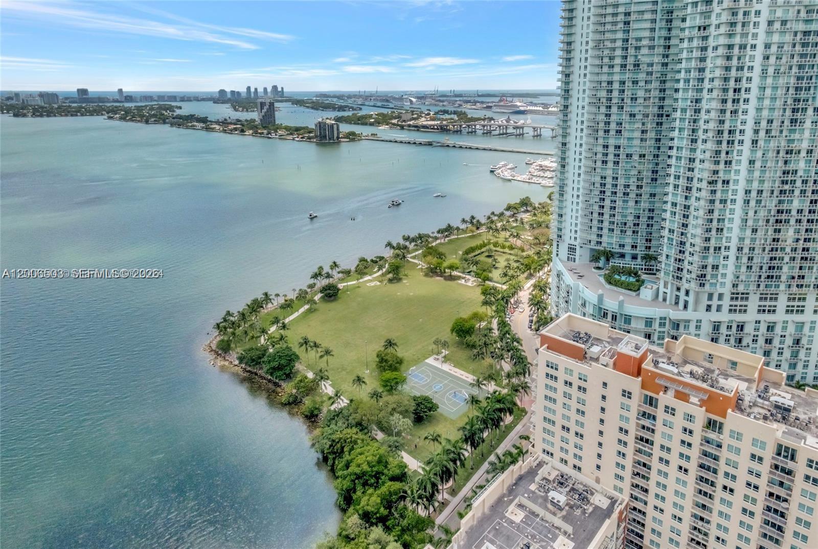 image Paramount Bay21