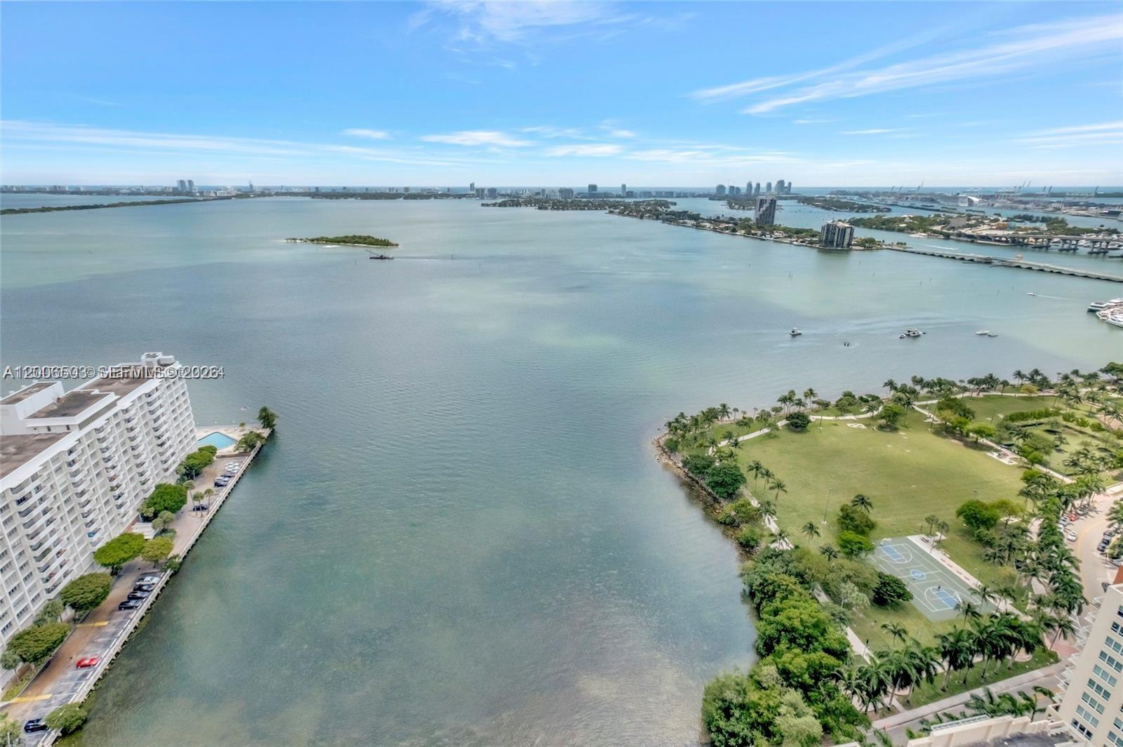 image Paramount Bay22