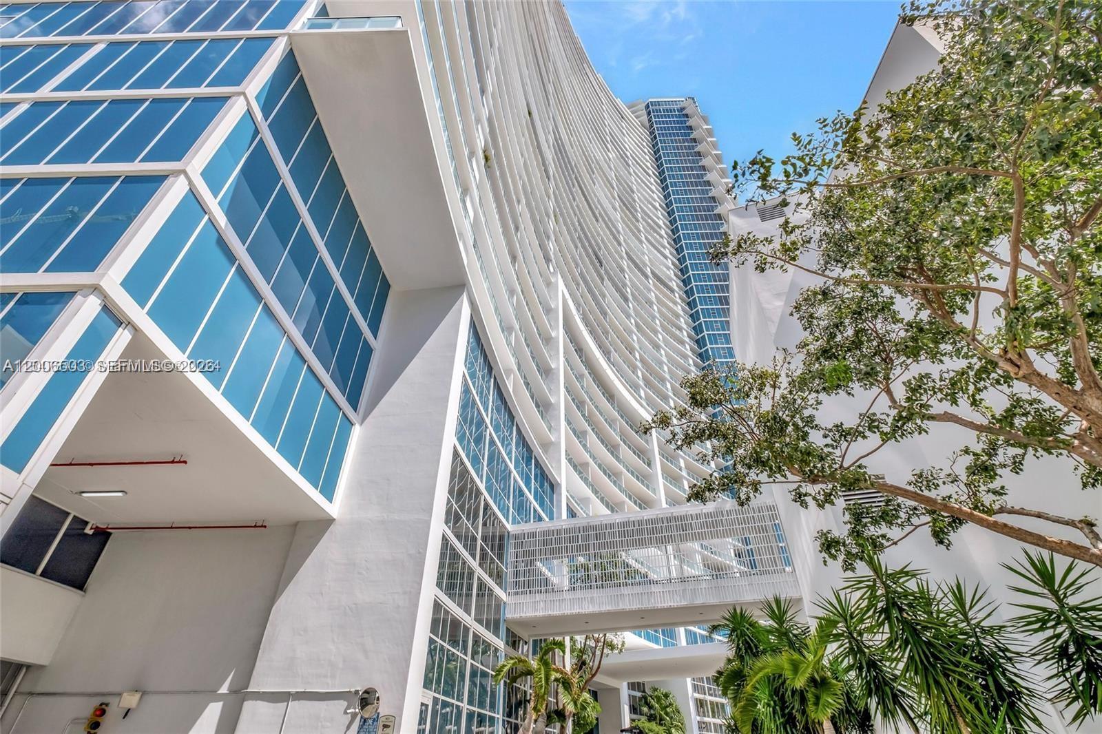 image Paramount Bay33