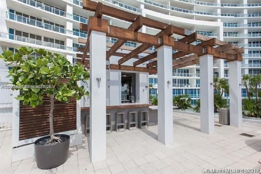 image Paramount Bay48
