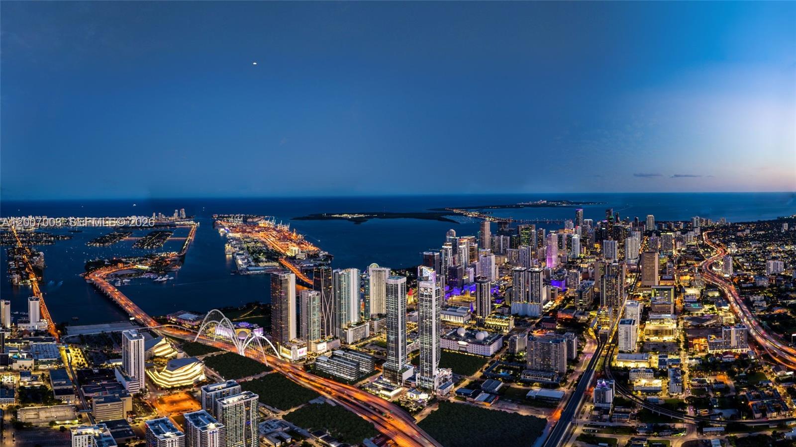 image E11EVEN Hotel & Residences10