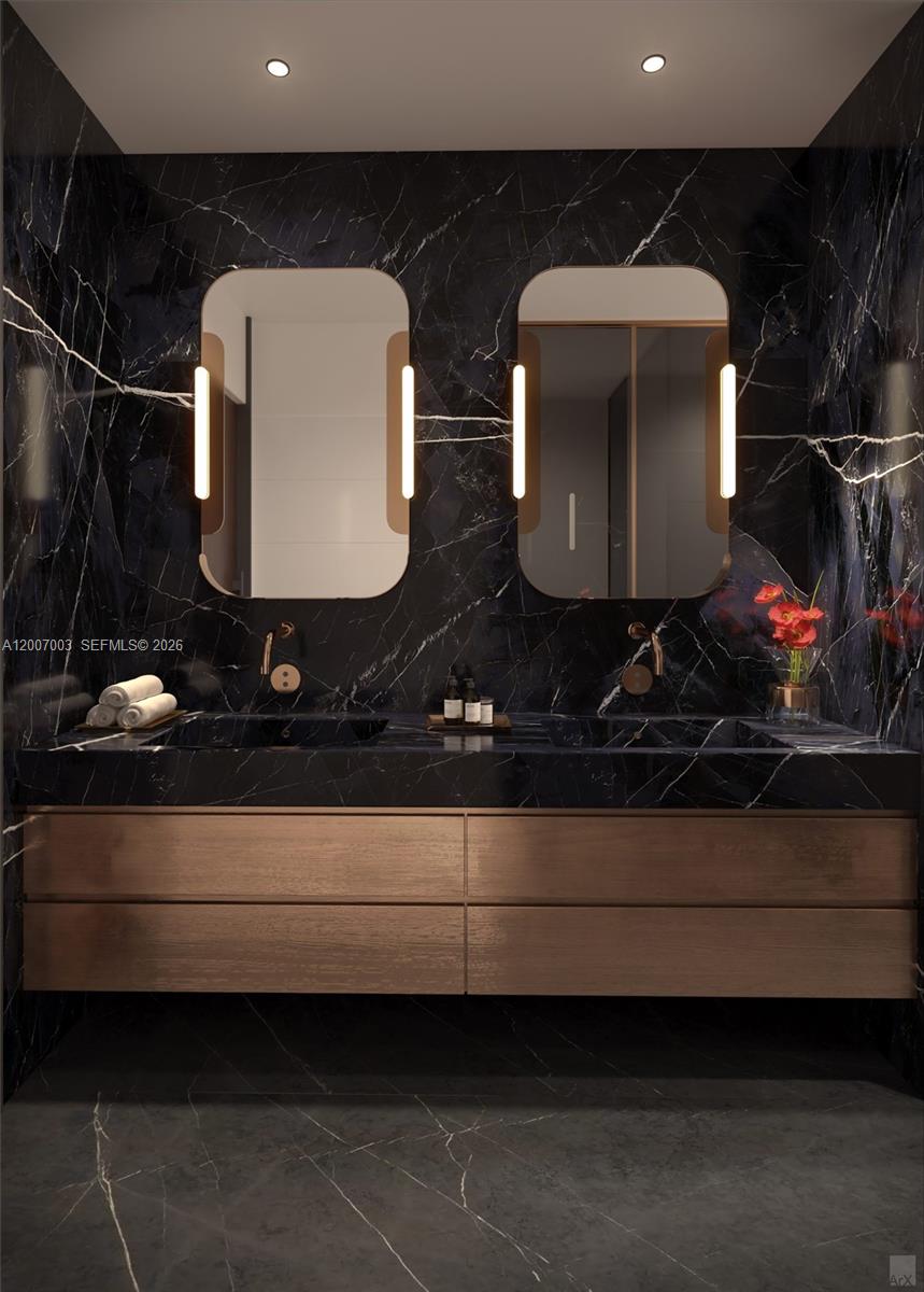 image E11EVEN Hotel & Residences3