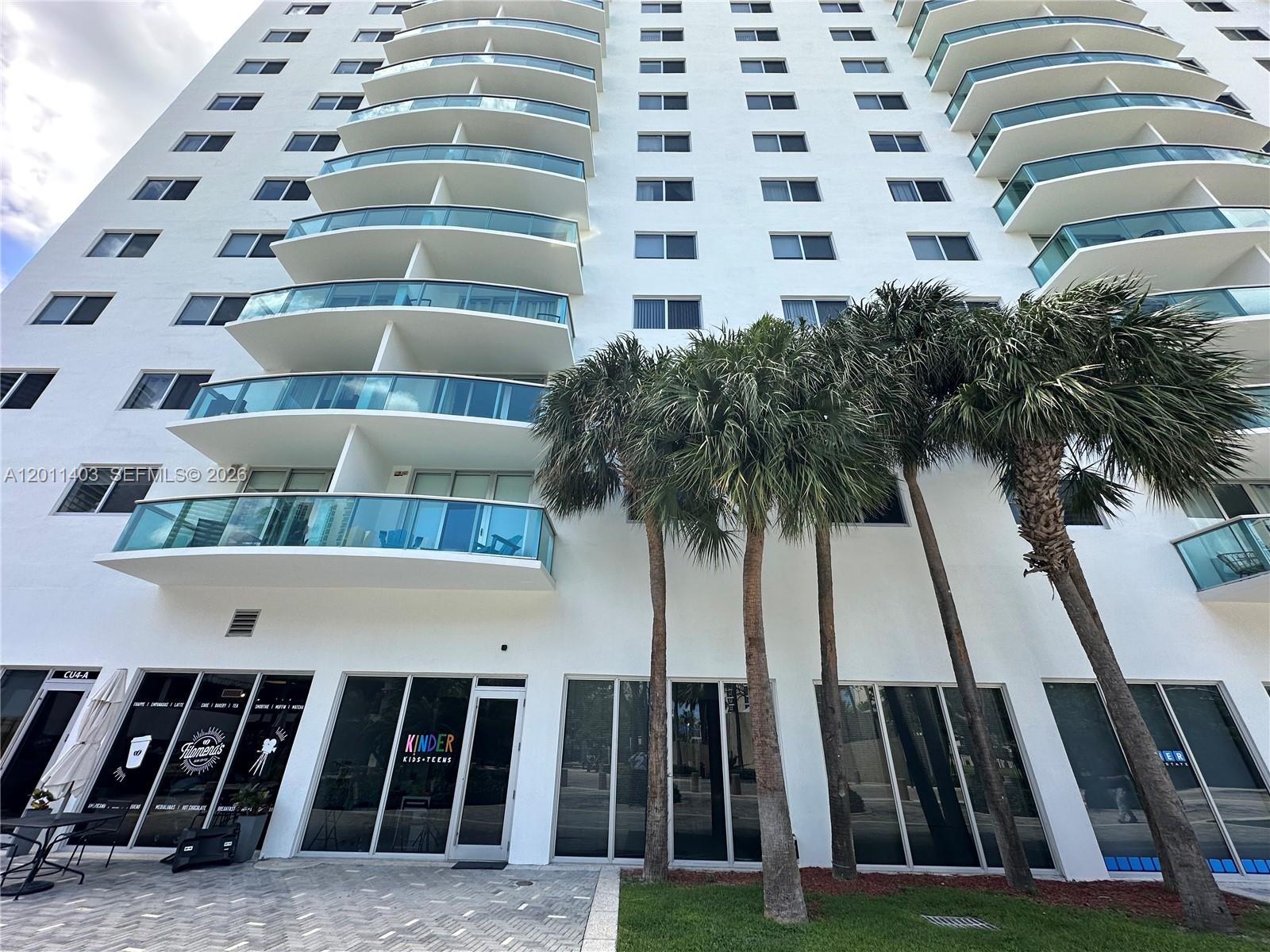 19370 Collins Ave #CU-3