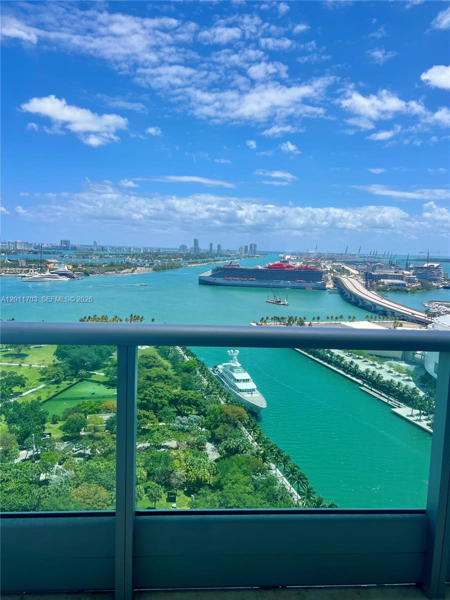 900 Biscayne Blvd #2904