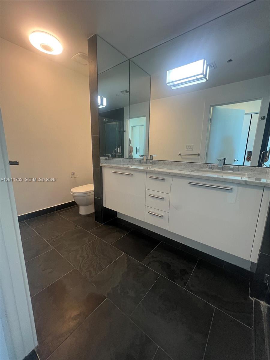 900 Biscayne Blvd #2904 Miami, FL 33132