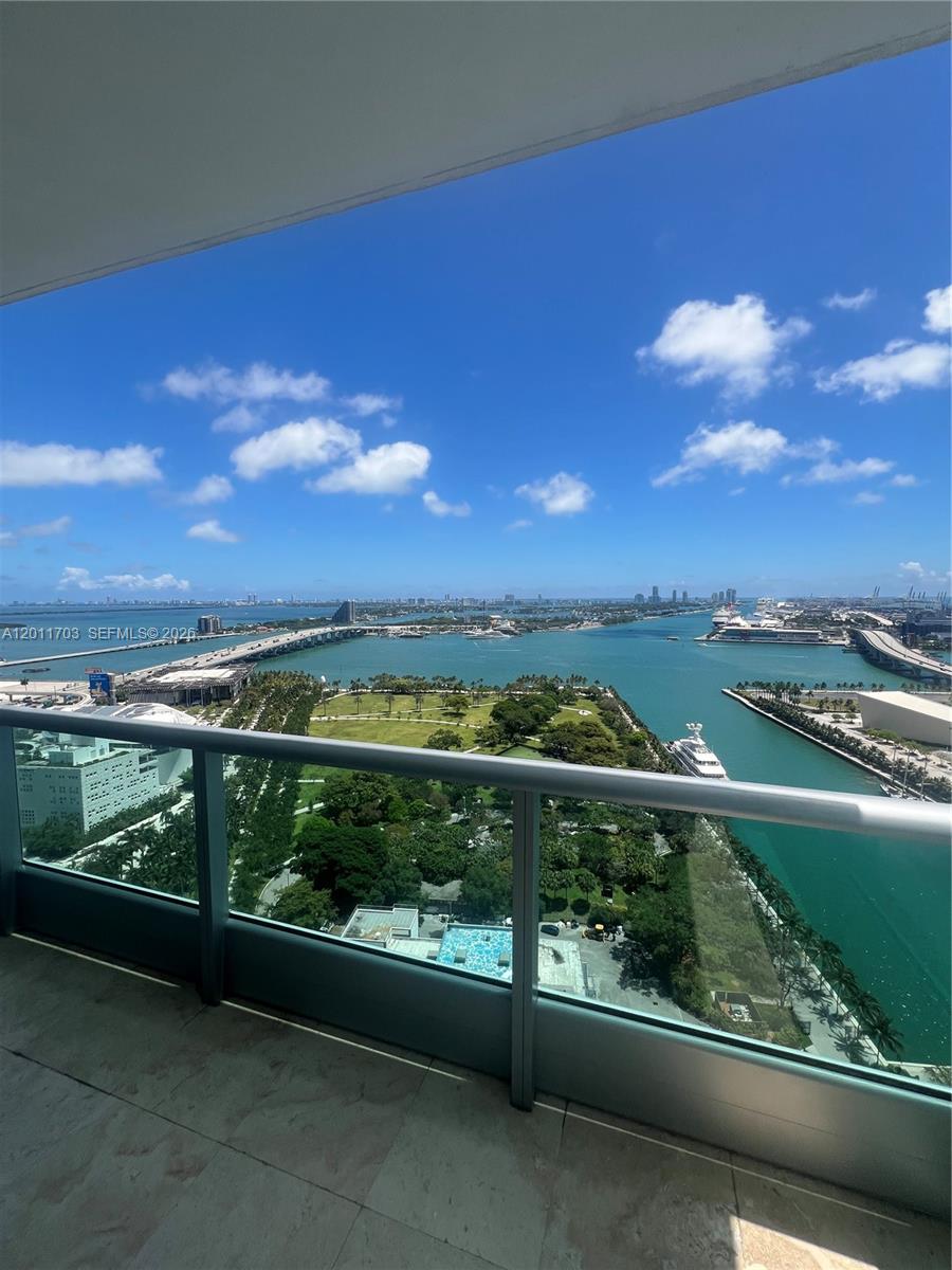 900 Biscayne Blvd #2904 Miami, FL 33132