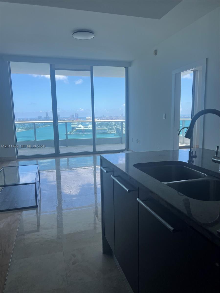 900 Biscayne Blvd #2904 Miami, FL 33132