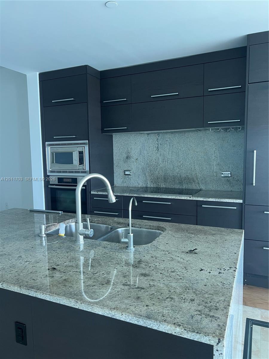 900 Biscayne Blvd #2904 Miami, FL 33132