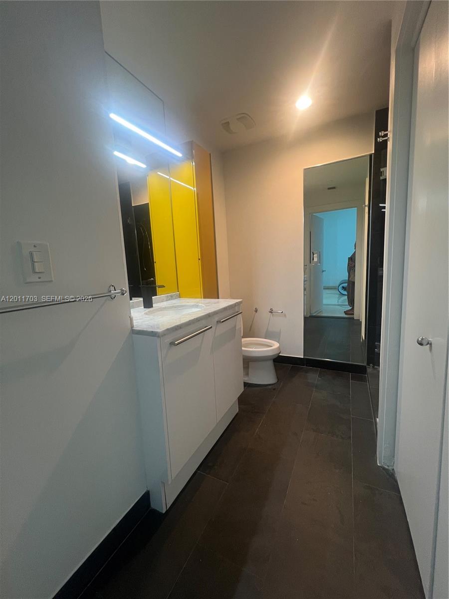 900 Biscayne Blvd #2904 Miami, FL 33132