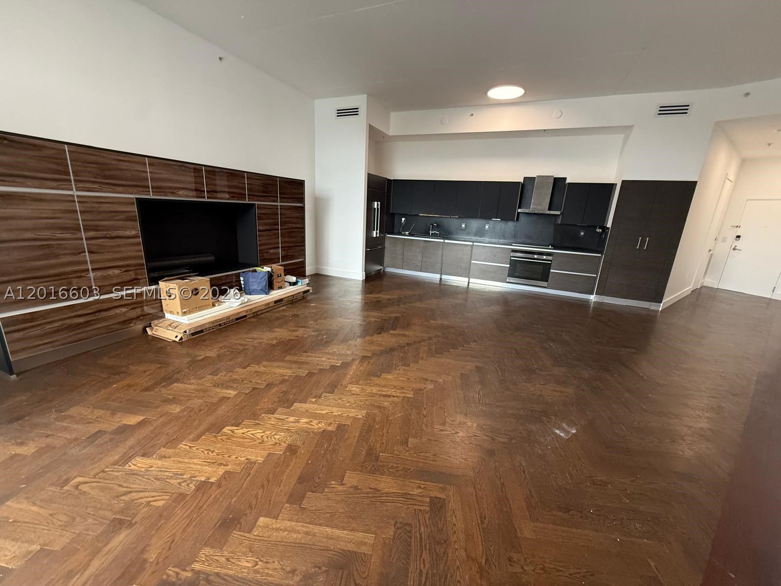 image Meridian Lofts6