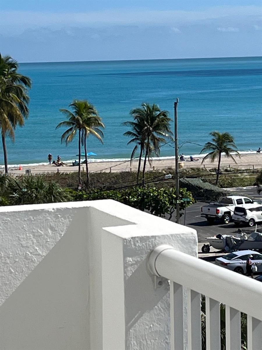 1601 S Ocean Dr #605