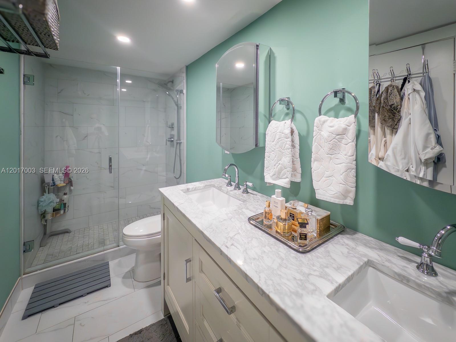 90 Edgewater Dr #114 Coral Gables, FL 33133