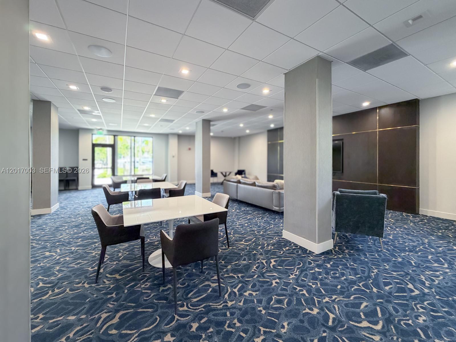 90 Edgewater Dr #114 Coral Gables, FL 33133