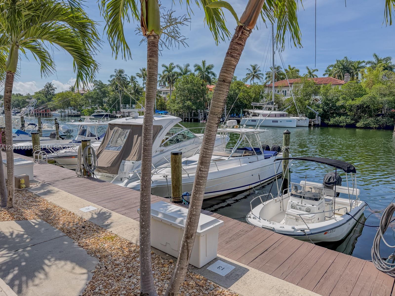 90 Edgewater Dr #114 Coral Gables, FL 33133
