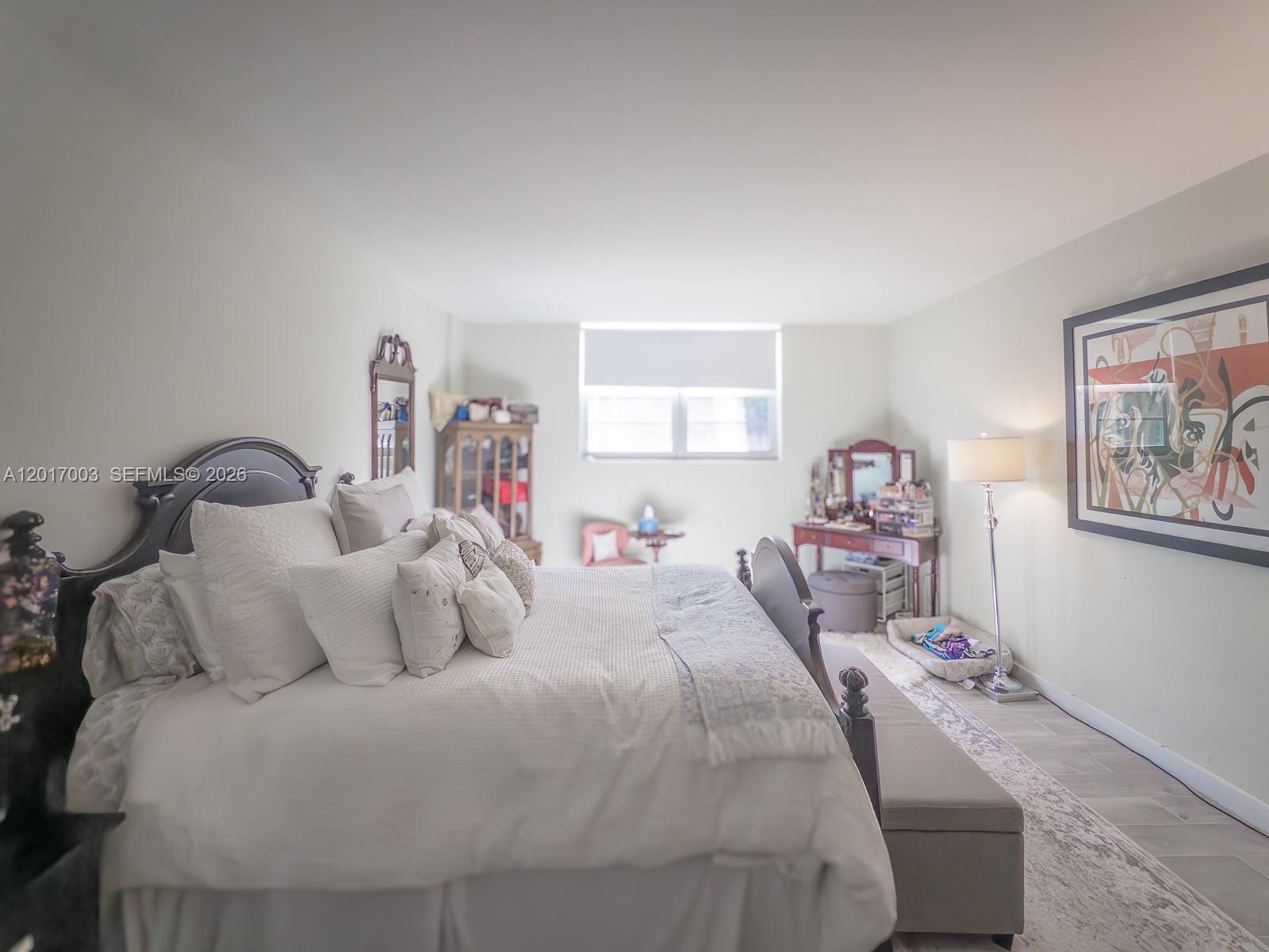 90 Edgewater Dr #114 Coral Gables, FL 33133