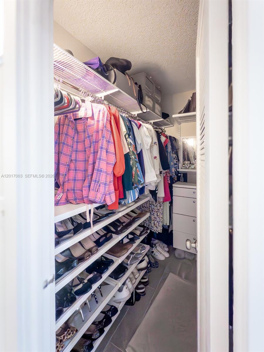 90 Edgewater Dr #114 Coral Gables, FL 33133
