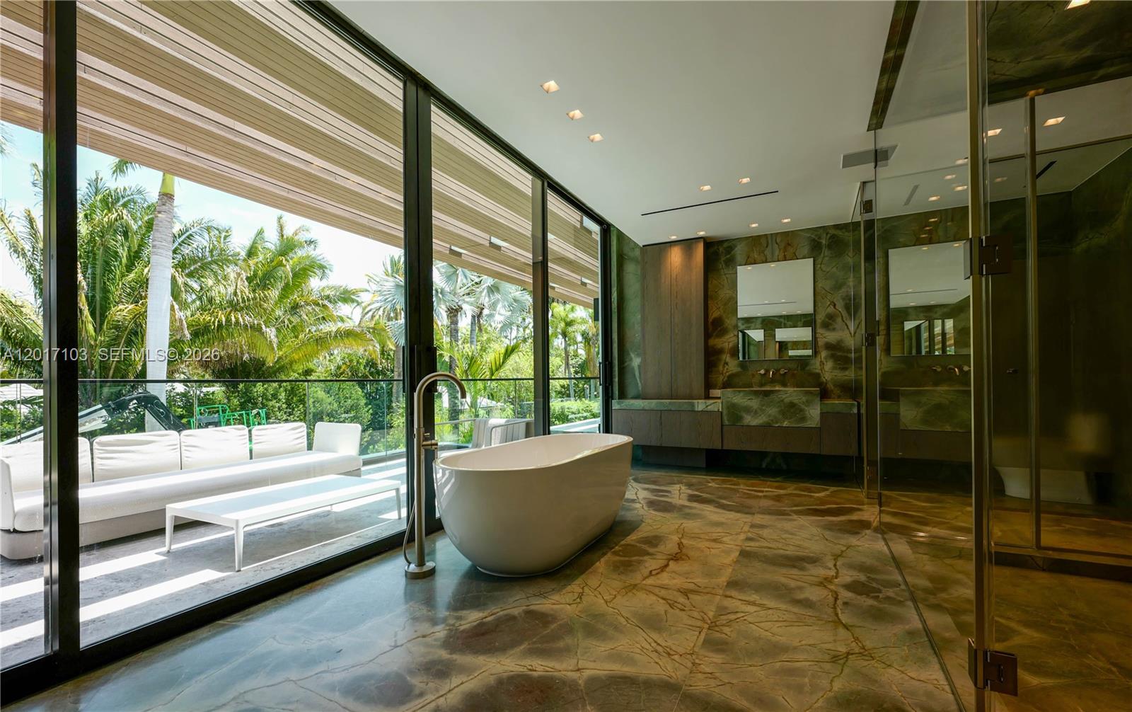 2520 Shelter Ave Miami Beach, FL 33140