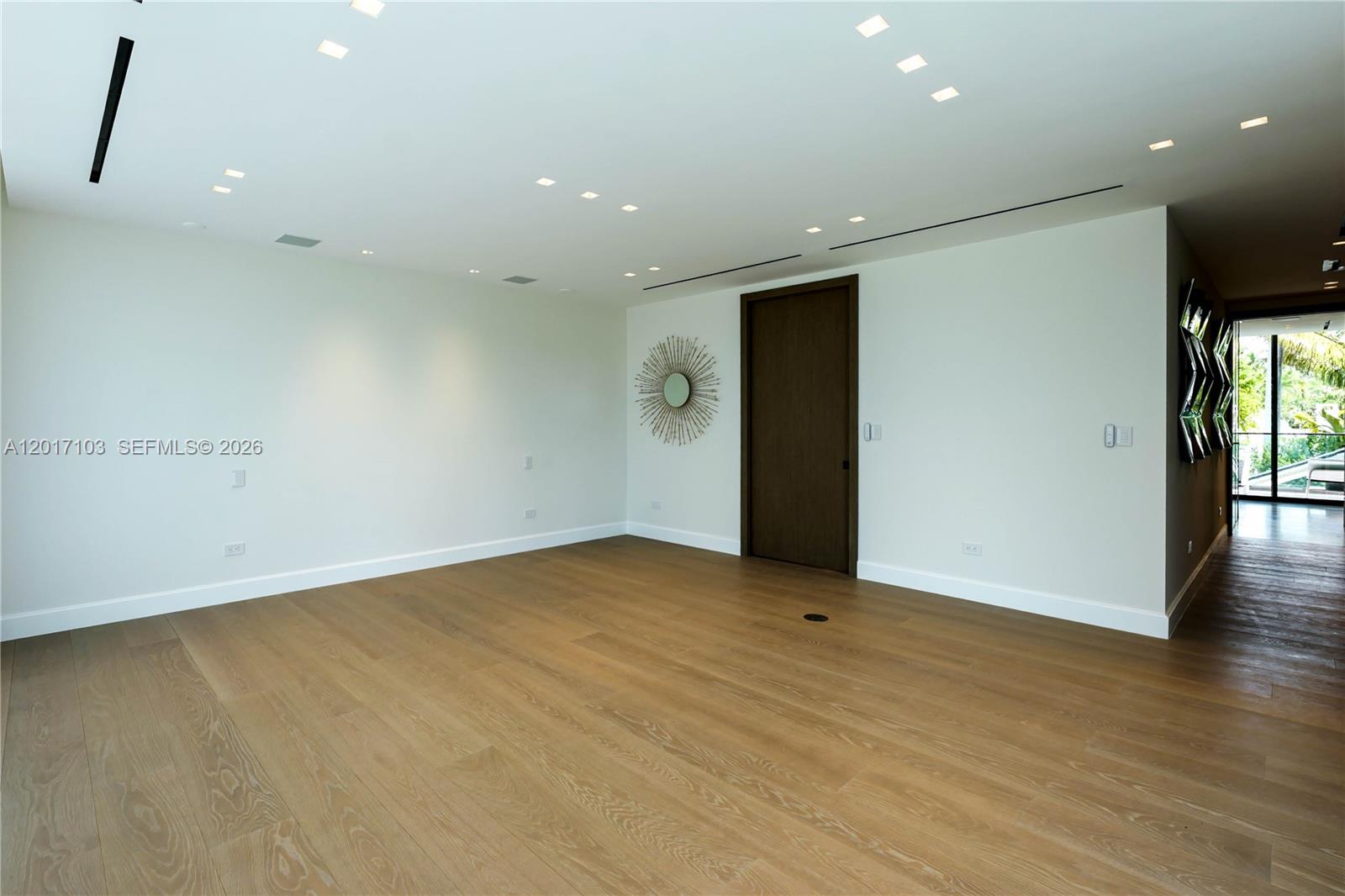 2520 Shelter Ave Miami Beach, FL 33140