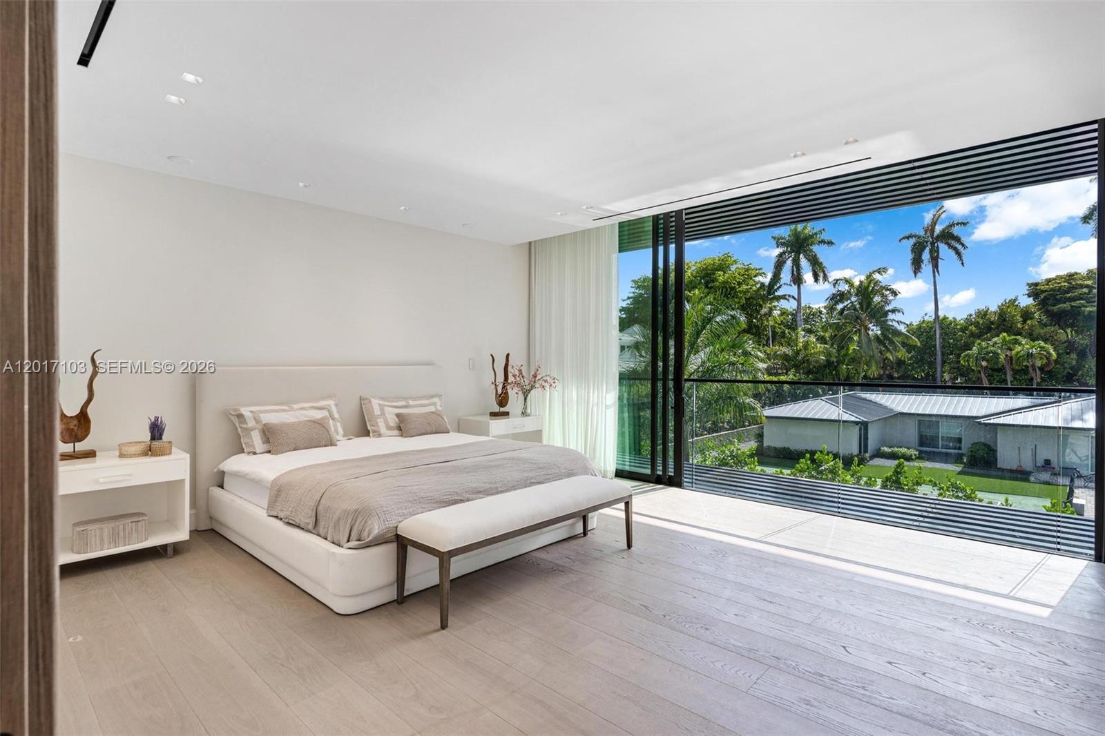 2520 Shelter Ave Miami Beach, FL 33140