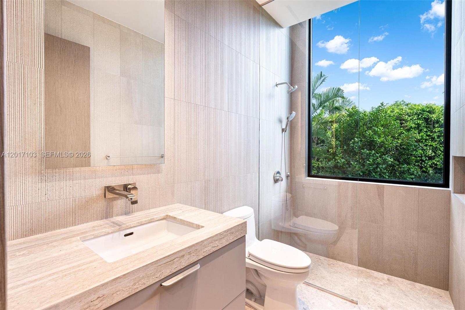 2520 Shelter Ave Miami Beach, FL 33140