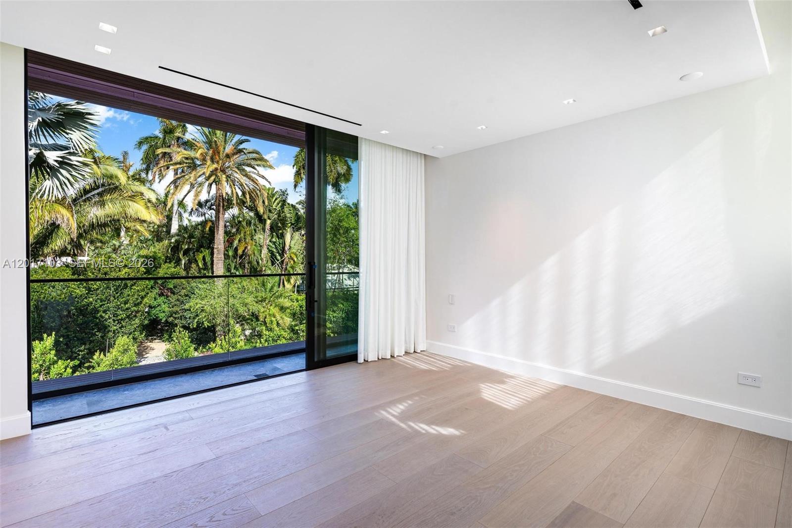2520 Shelter Ave Miami Beach, FL 33140