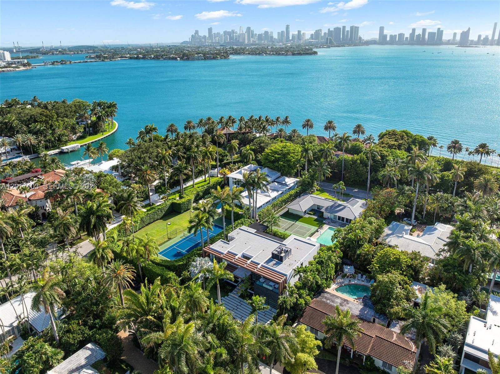 2520 Shelter Ave Miami Beach, FL 33140