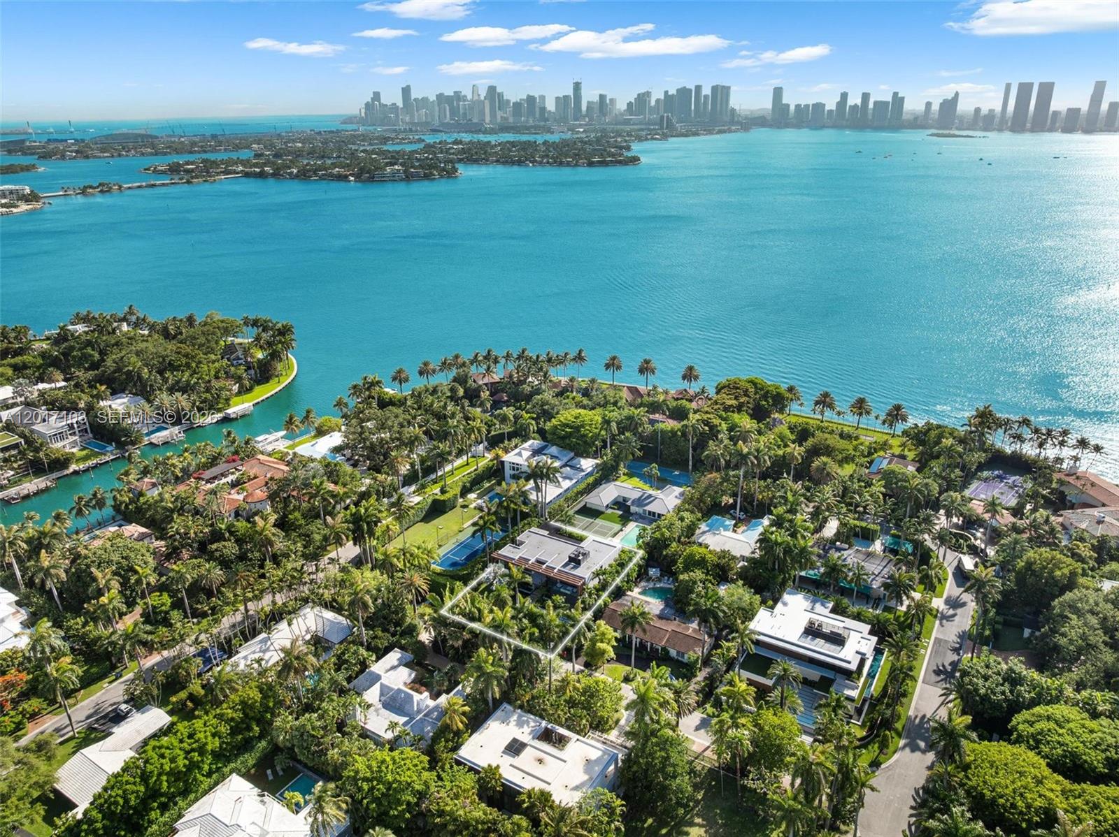 2520 Shelter Ave Miami Beach, FL 33140
