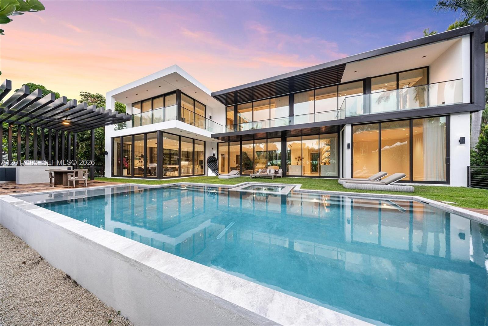 2520 Shelter Ave Miami Beach, FL 33140