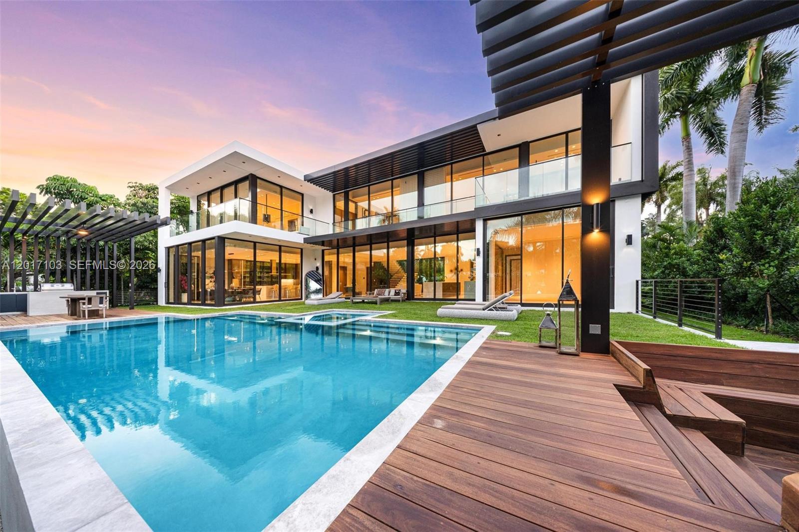 2520 Shelter Ave Miami Beach, FL 33140