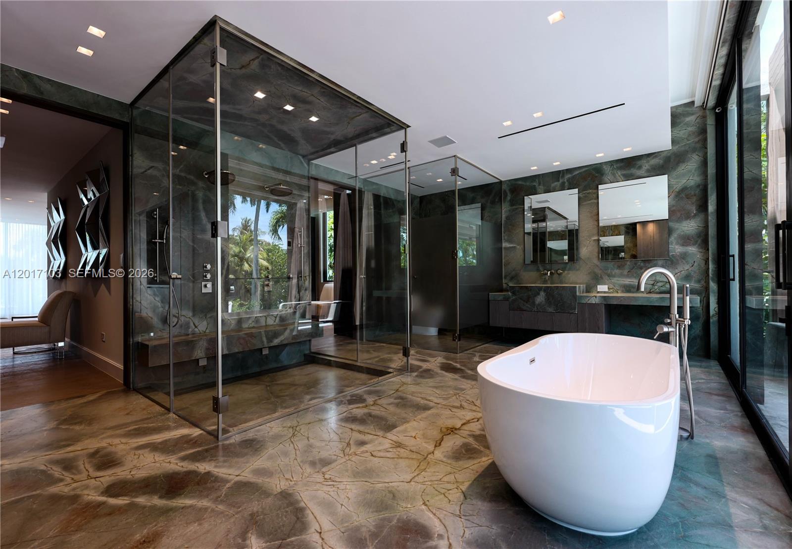 2520 Shelter Ave Miami Beach, FL 33140