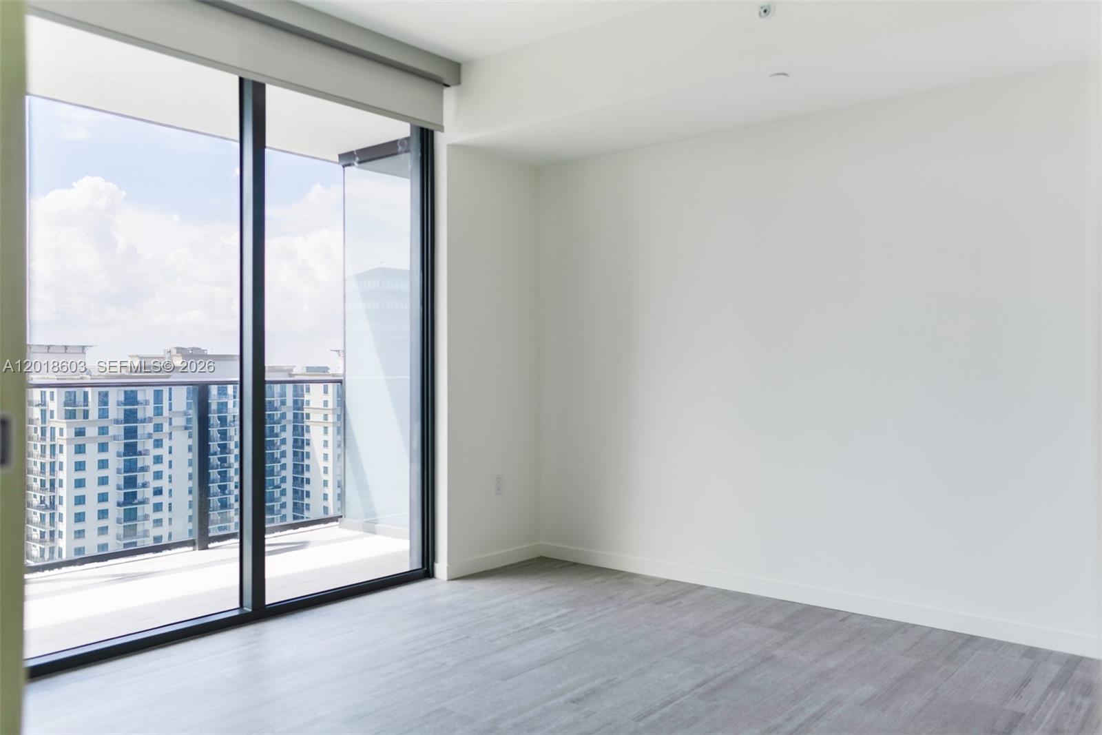 image Brickell Flatiron7