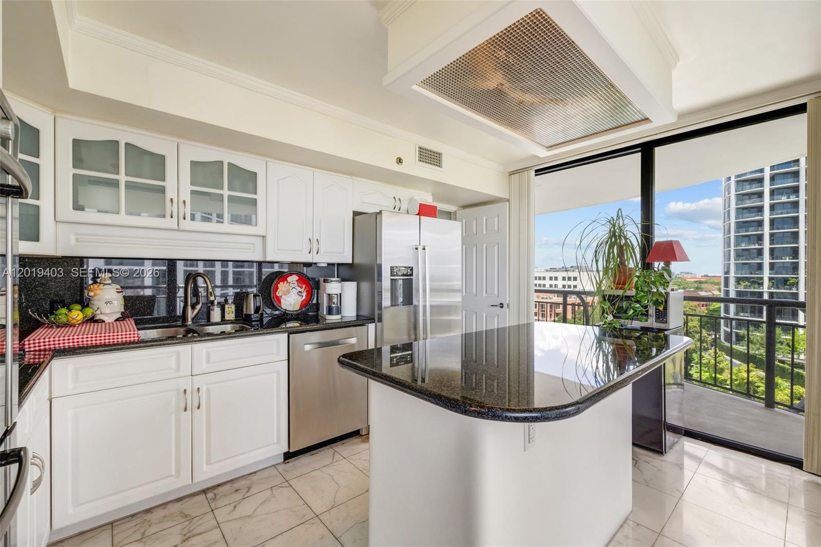 2843 S Bayshore Dr #11F Miami, FL 33133