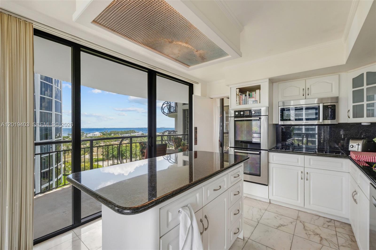 2843 S Bayshore Dr #11F Miami, FL 33133
