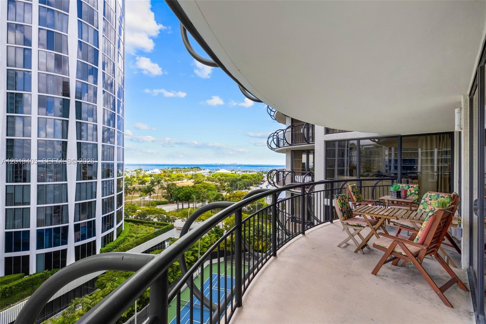 2843 S Bayshore Dr #11F Miami, FL 33133
