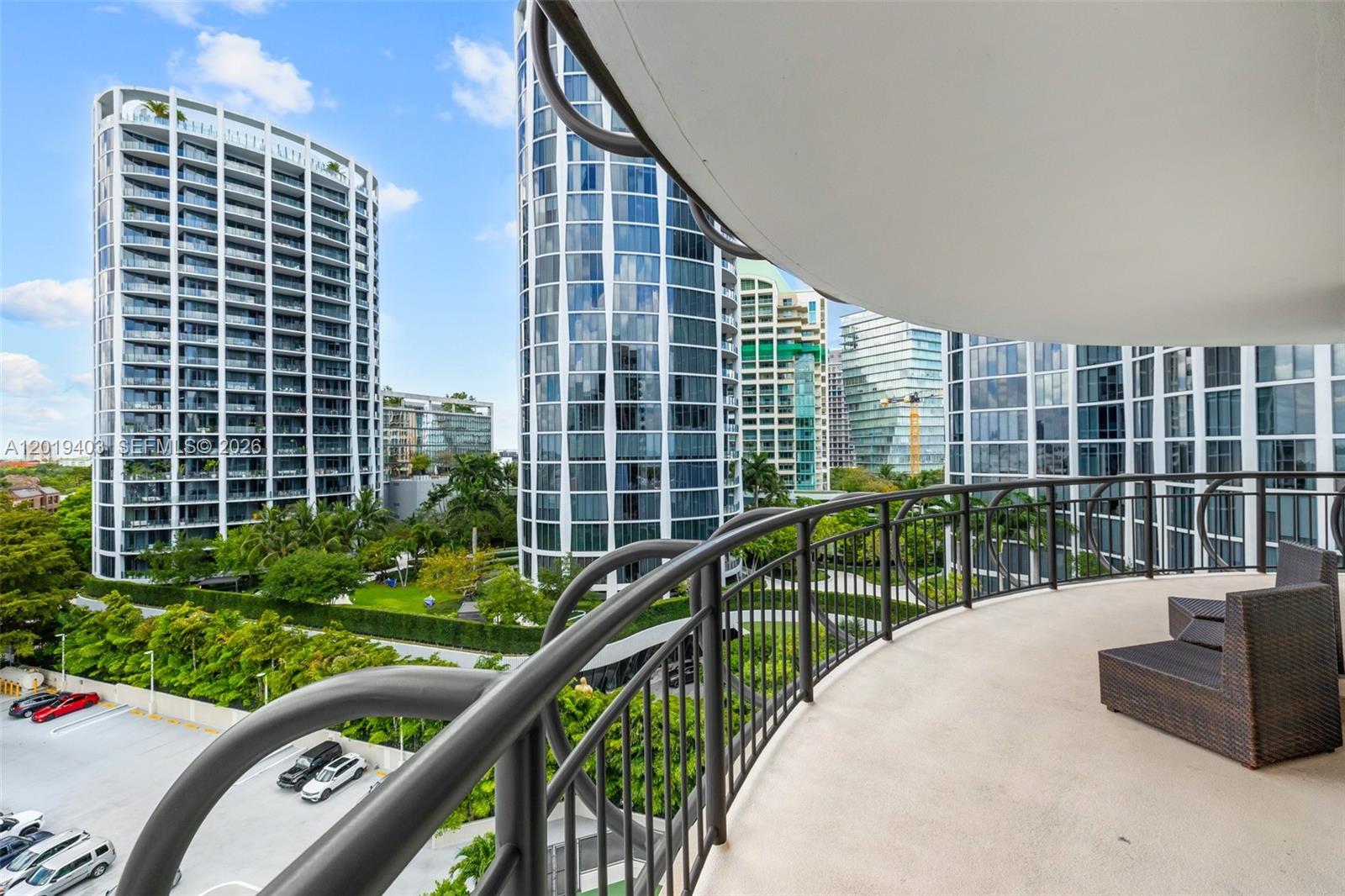 2843 S Bayshore Dr #11F Miami, FL 33133