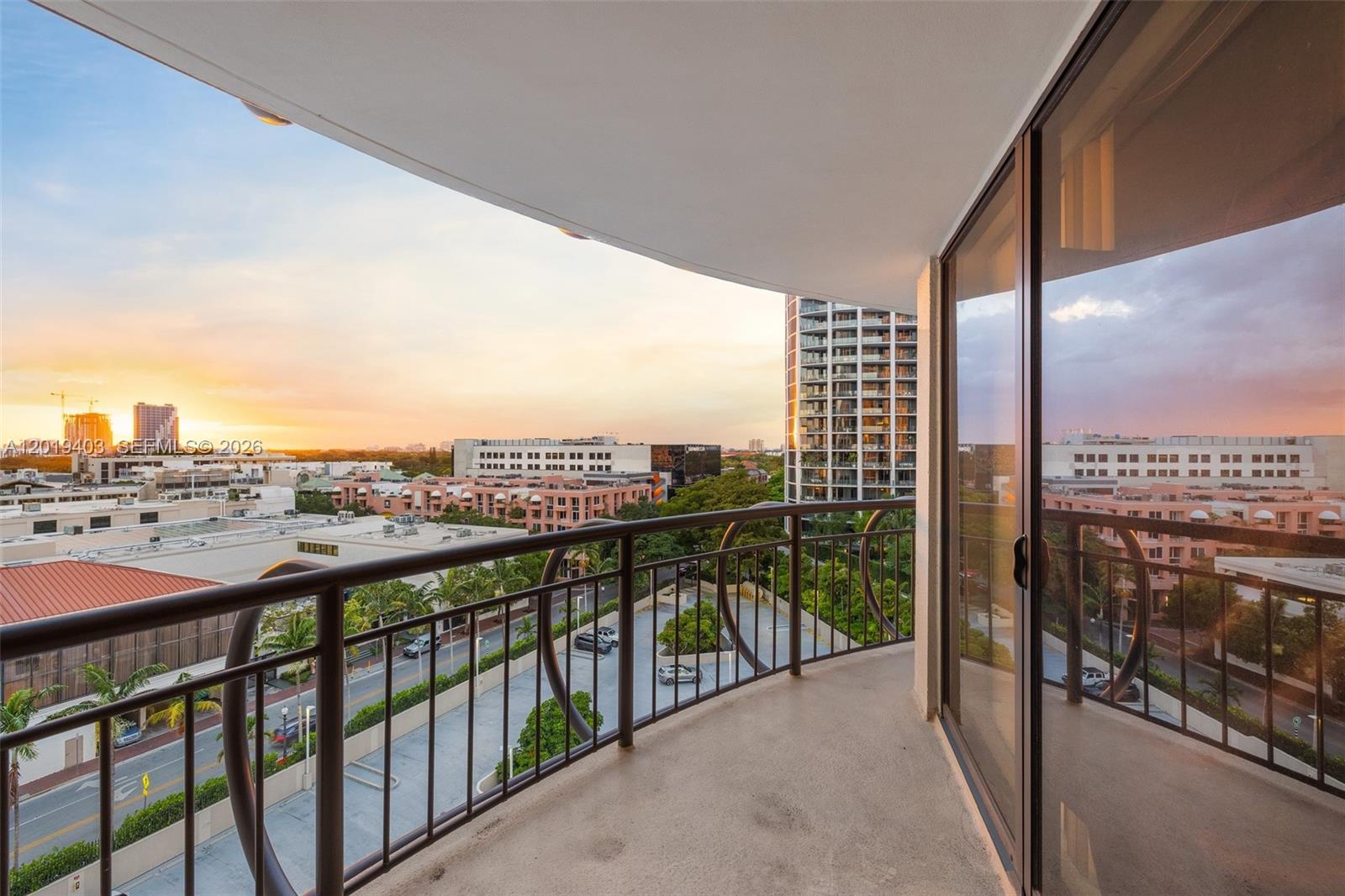 2843 S Bayshore Dr #11F Miami, FL 33133