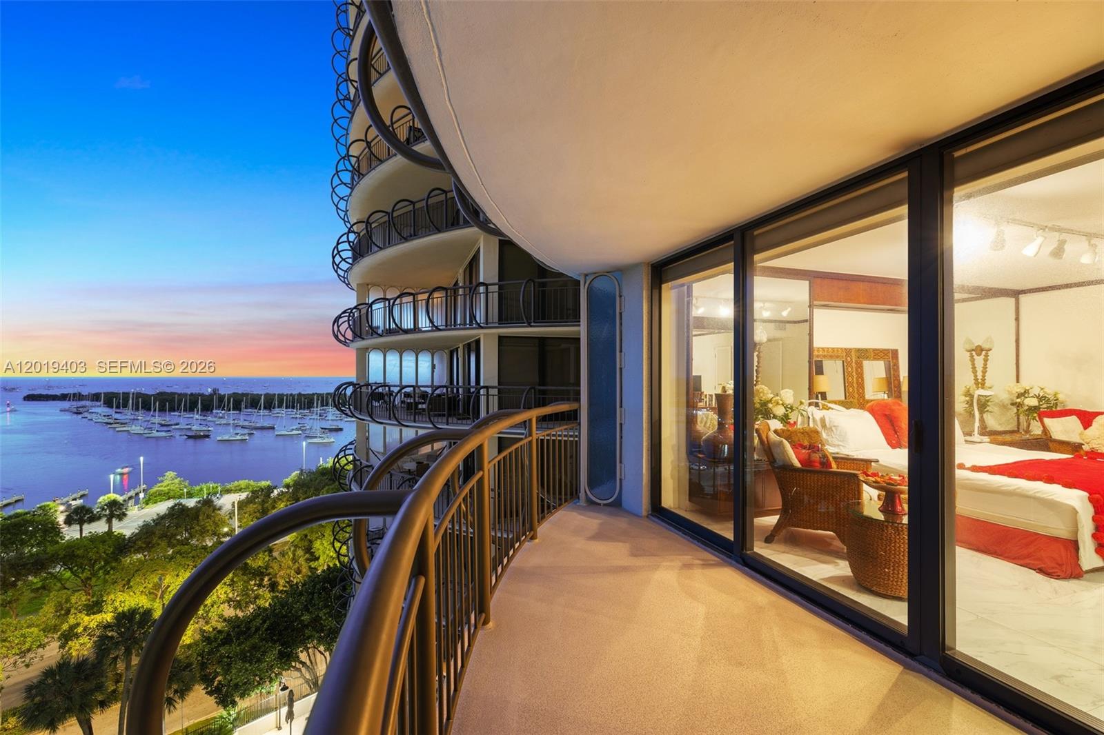 2843 S Bayshore Dr #11F Miami, FL 33133