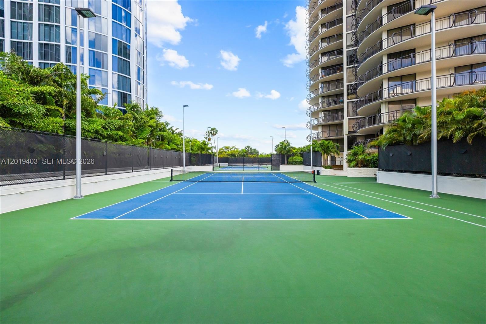 2843 S Bayshore Dr #11F Miami, FL 33133