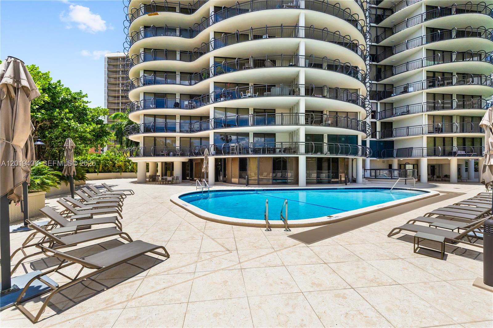 2843 S Bayshore Dr #11F Miami, FL 33133