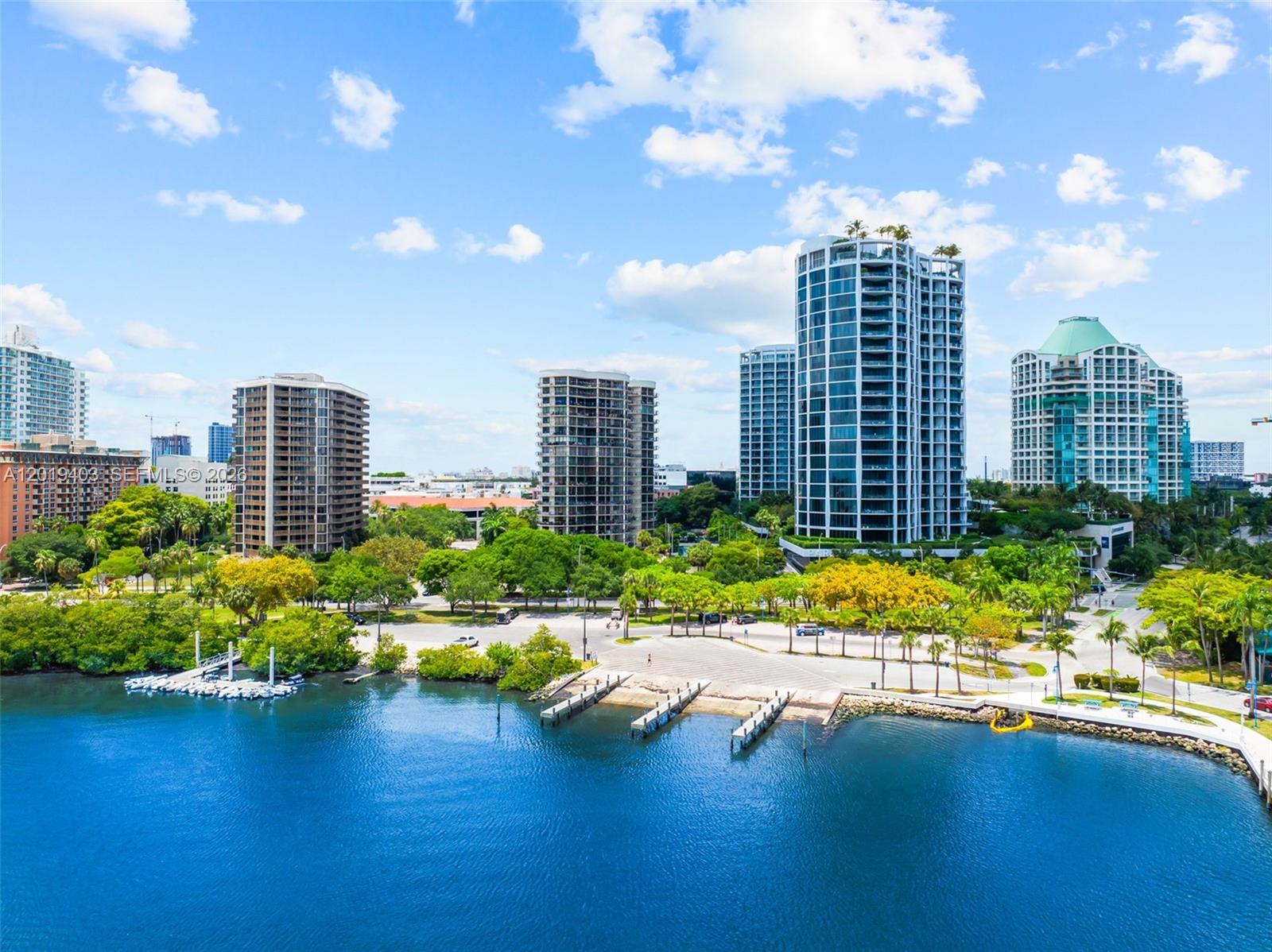 2843 S Bayshore Dr #11F Miami, FL 33133