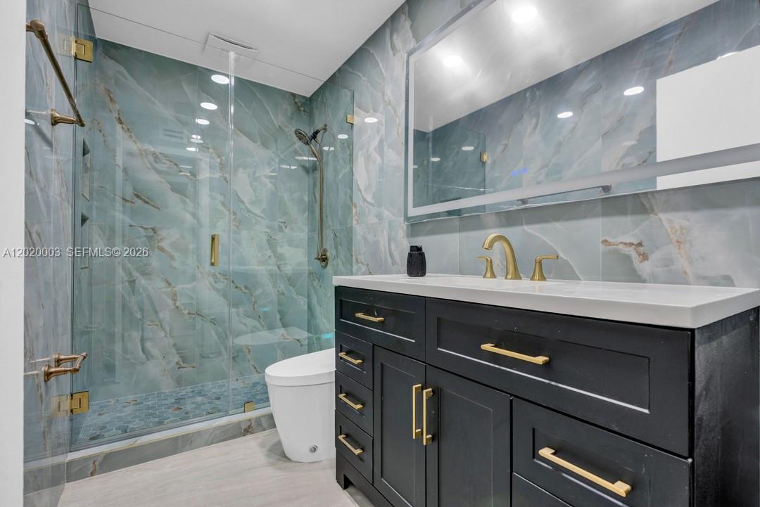76 Isle Of Venice Dr #C Fort Lauderdale, FL 33301