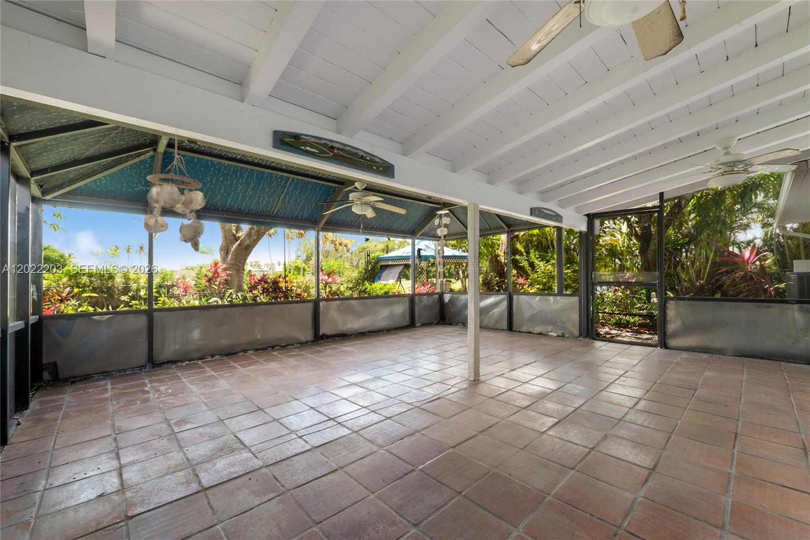 9460 Palmetto Clb Ln E Palmetto Bay, FL 33157