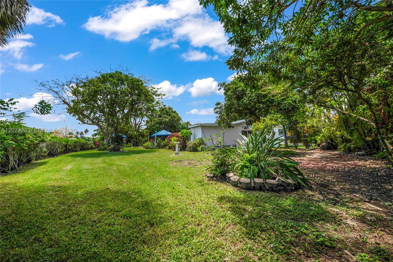 9460 Palmetto Clb Ln E Palmetto Bay, FL 33157