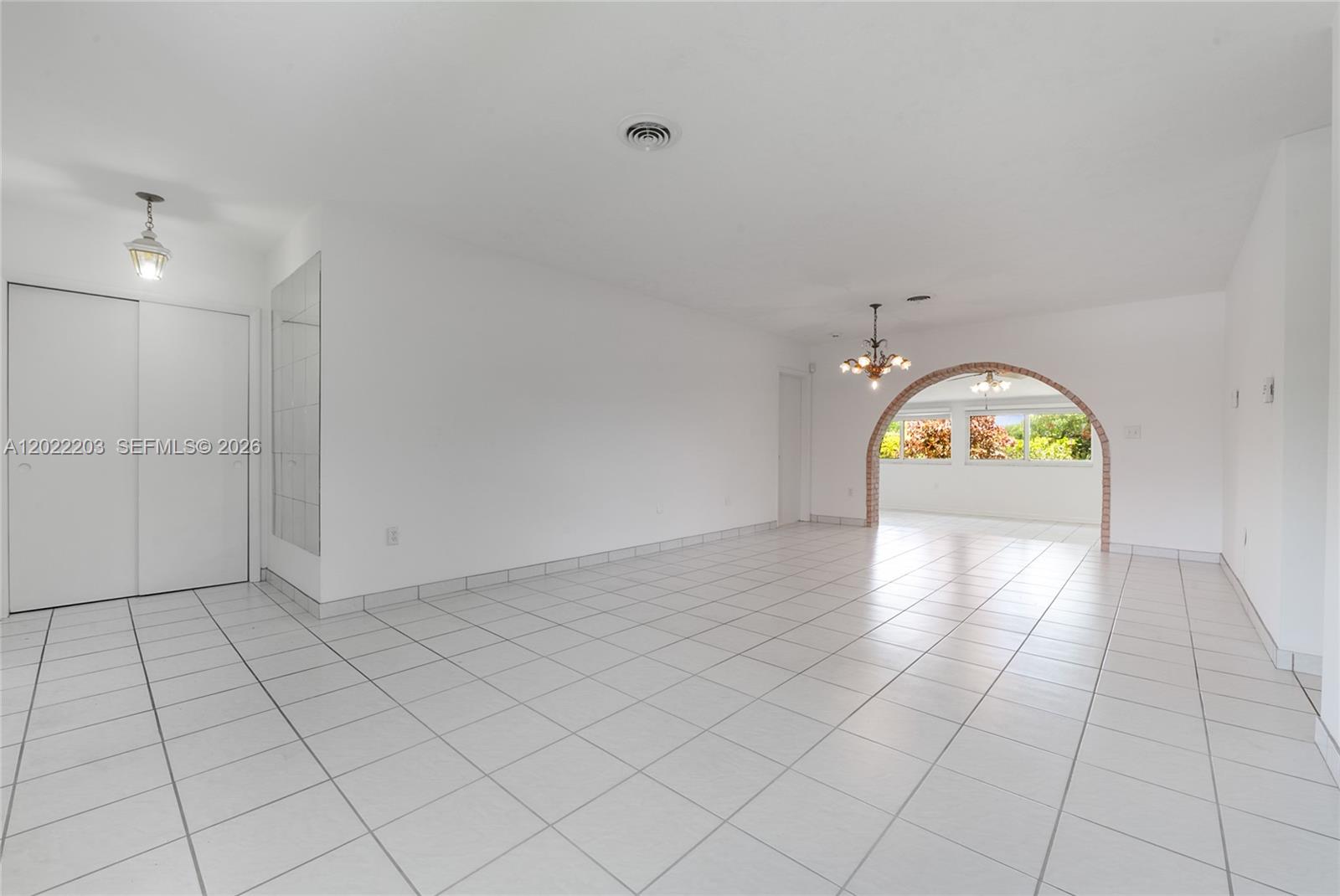 9460 Palmetto Clb Ln E Palmetto Bay, FL 33157
