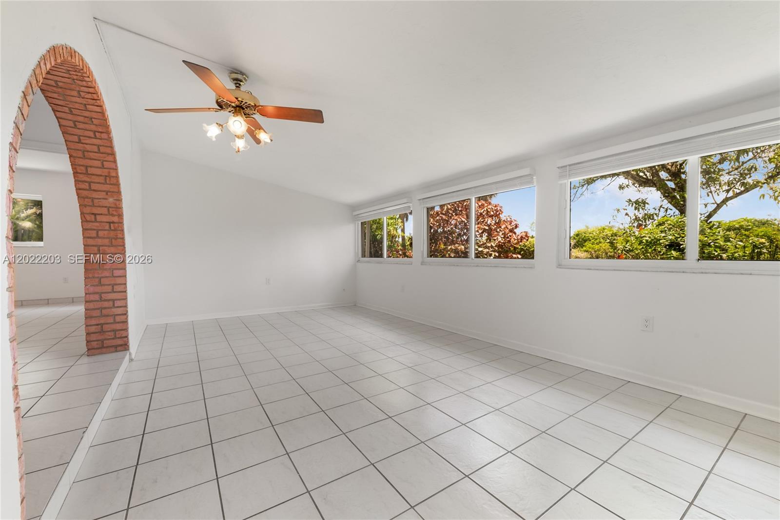 9460 Palmetto Clb Ln E Palmetto Bay, FL 33157