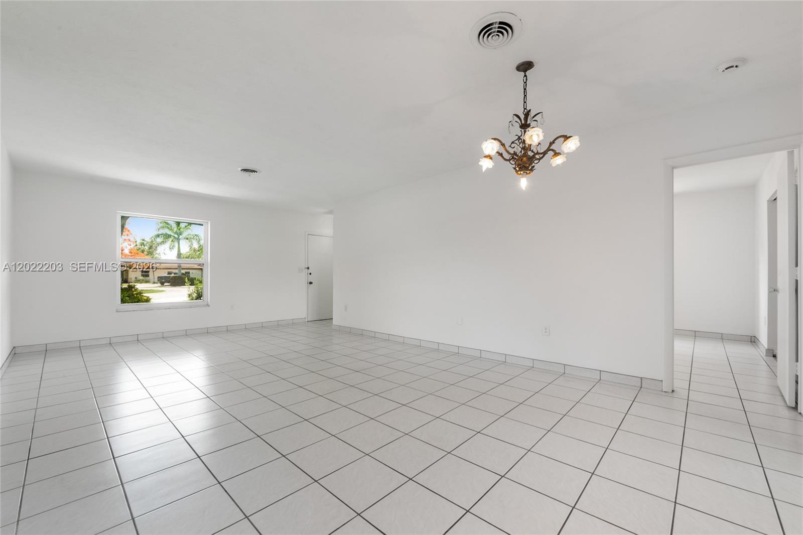 9460 Palmetto Clb Ln E Palmetto Bay, FL 33157