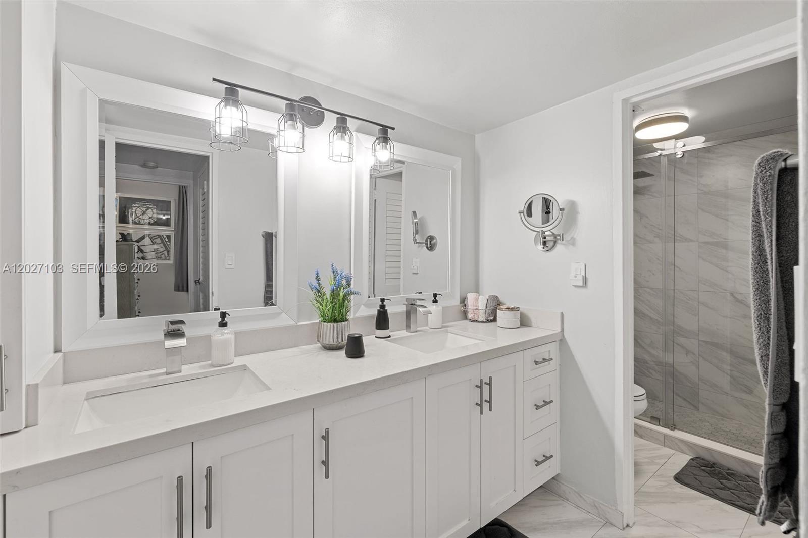 5001 Collins Ave #1E Miami Beach, FL 33140