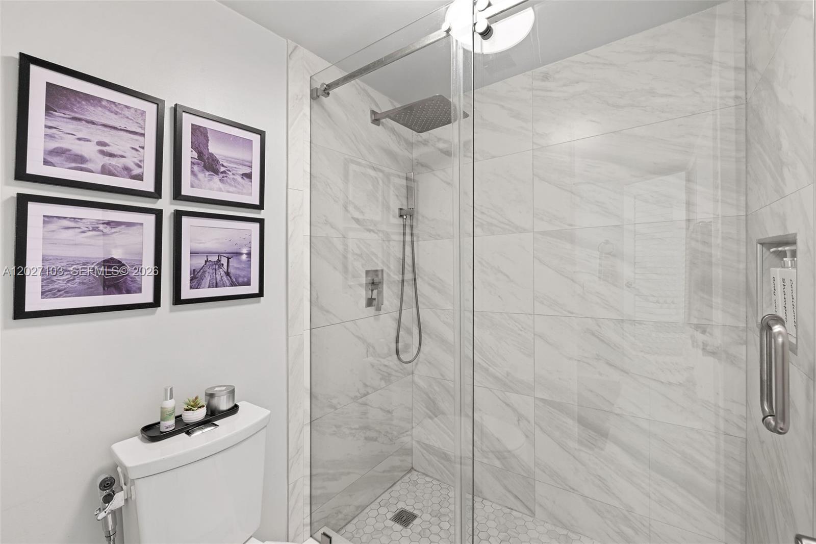 5001 Collins Ave #1E Miami Beach, FL 33140