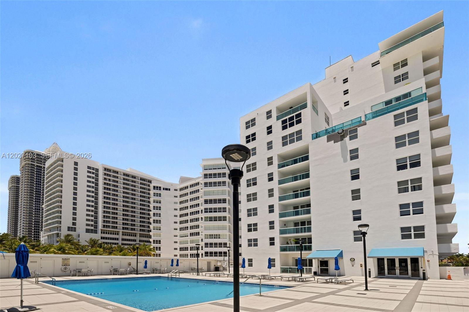 5001 Collins Ave #1E Miami Beach, FL 33140