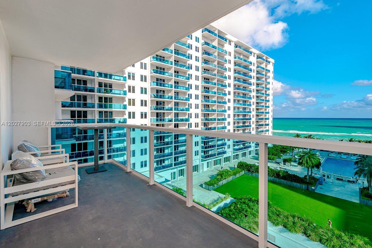 2301 Collins Ave #739 Miami Beach, FL 33139